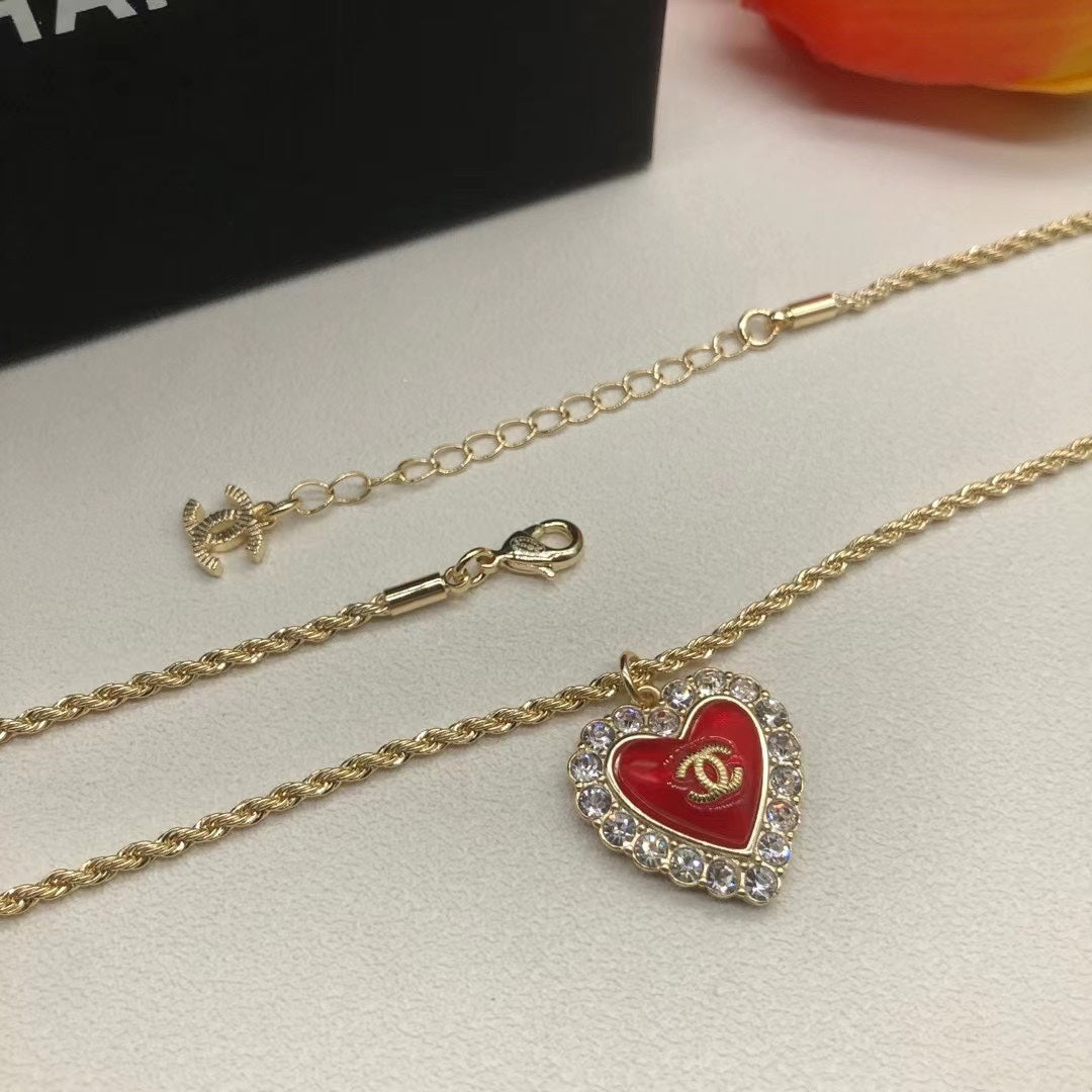 Exquisite ruby heart pendant necklace