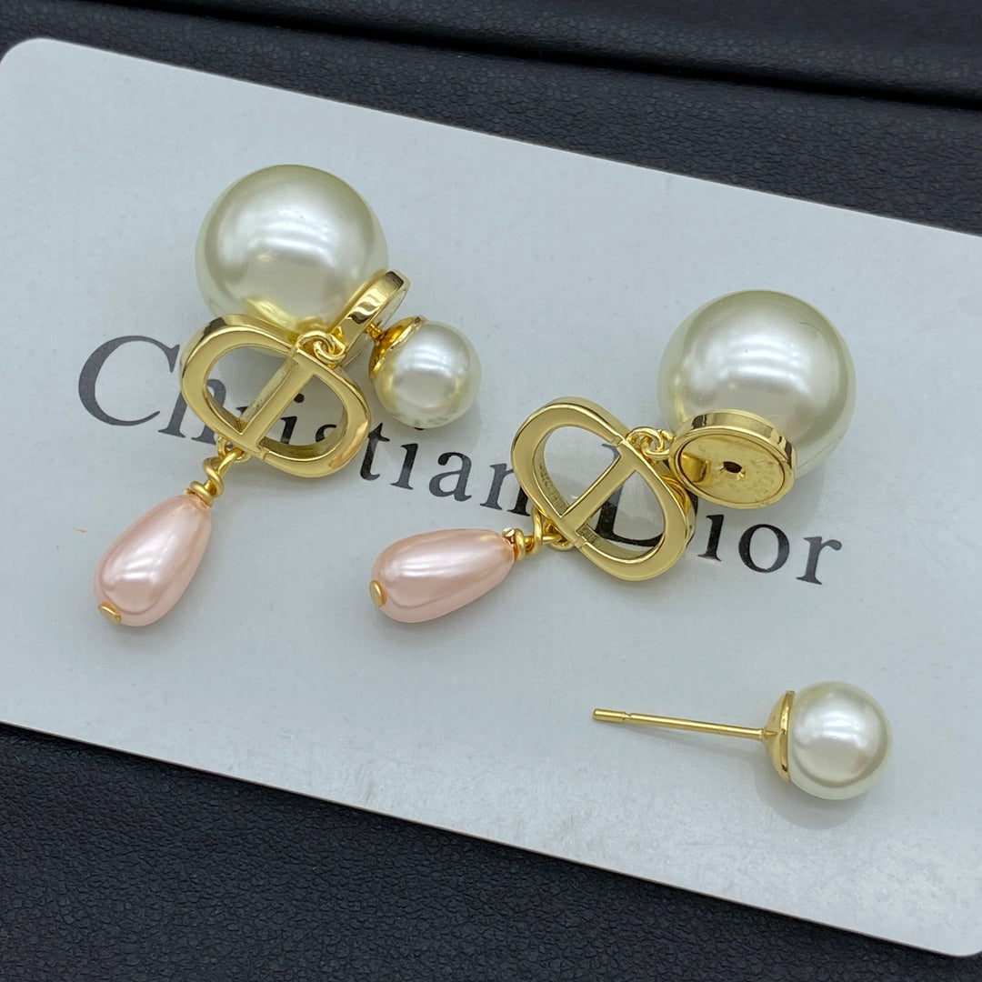 Fashion CD Pearl Earrings