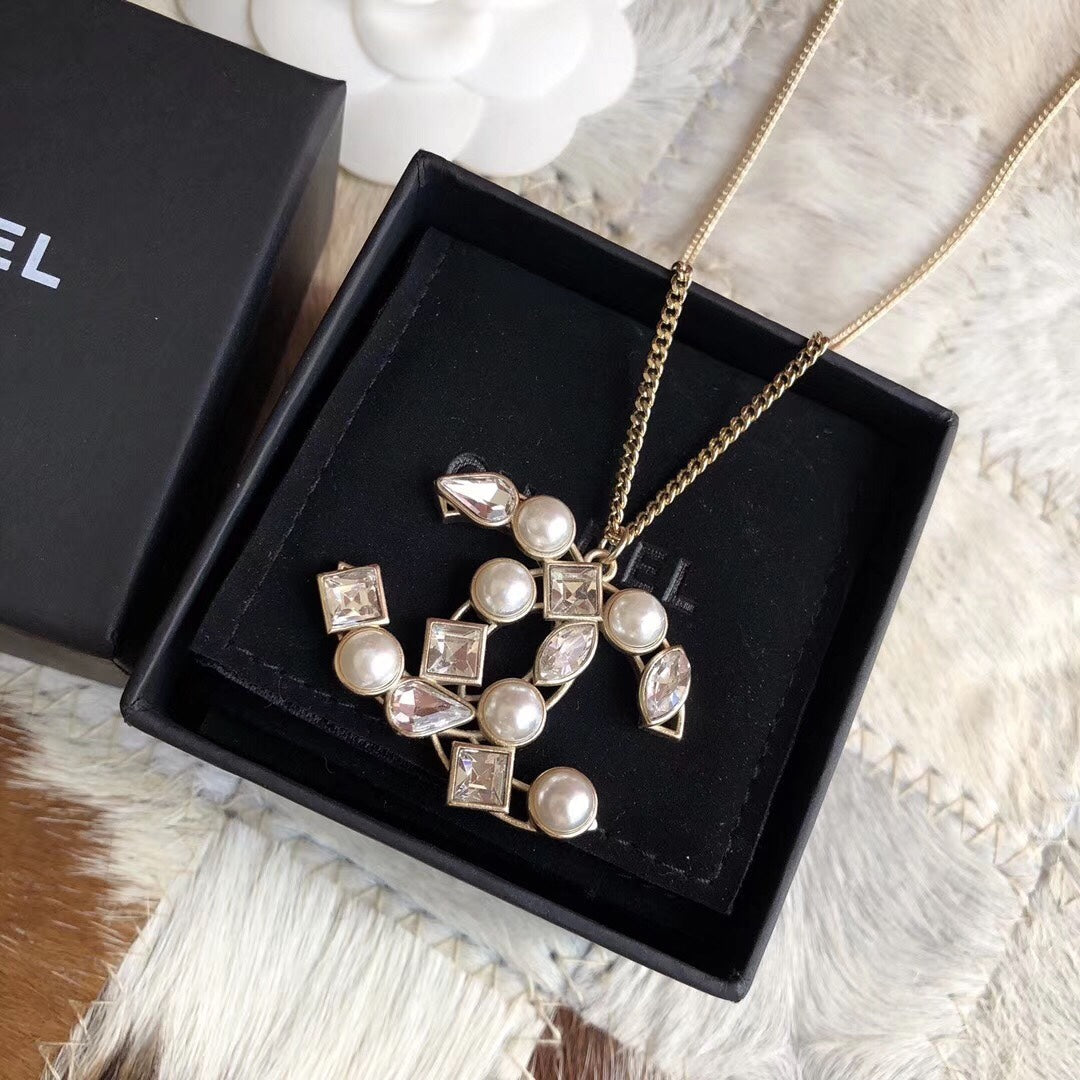 Fashion CC Pearl Irregular Crystal Sweater Chain