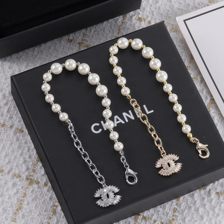 fashion CC pearl chain bracelet