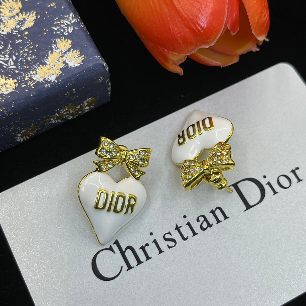 Fashion CD bow rhinestone earrings