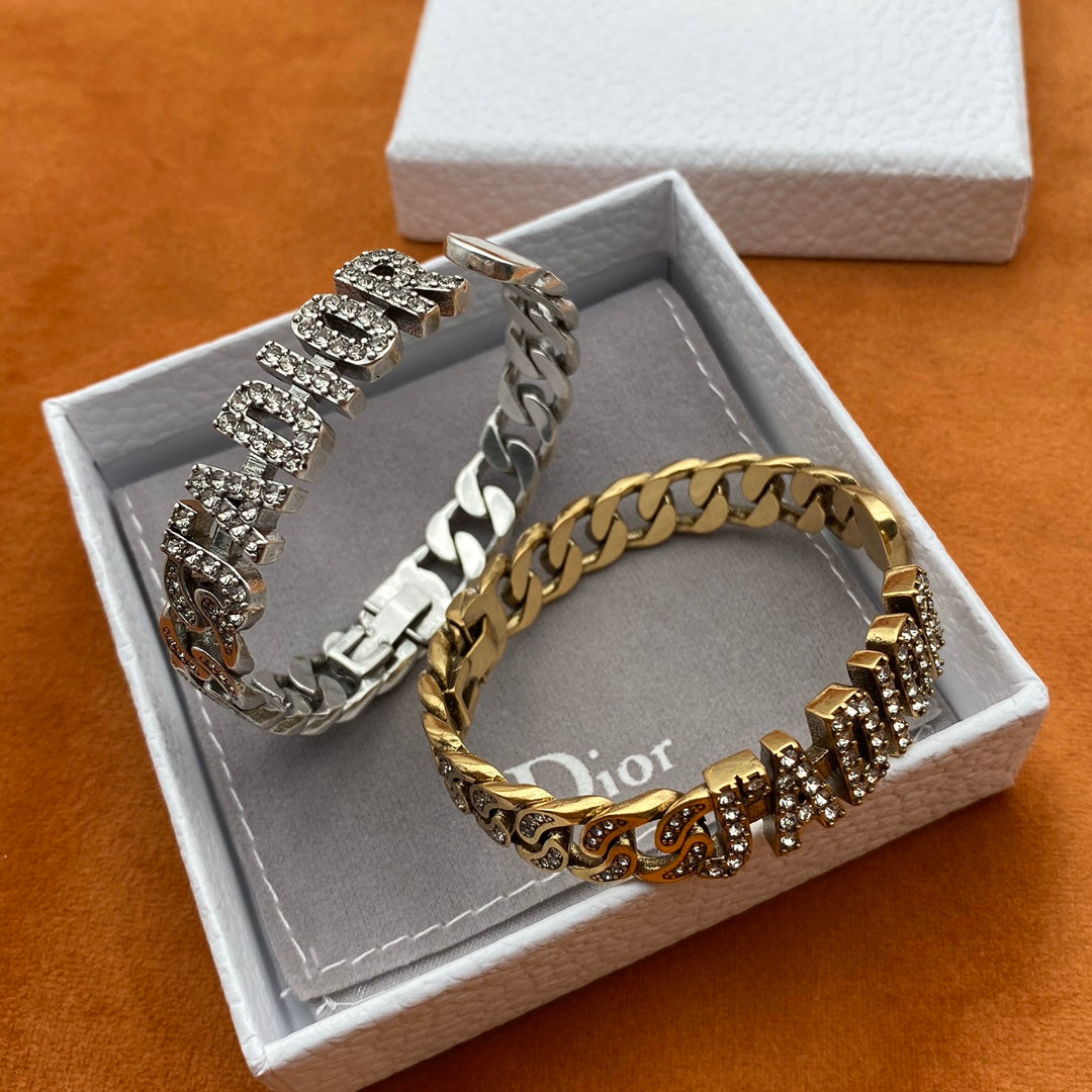 Fashion CD letter rhinestone bracelet