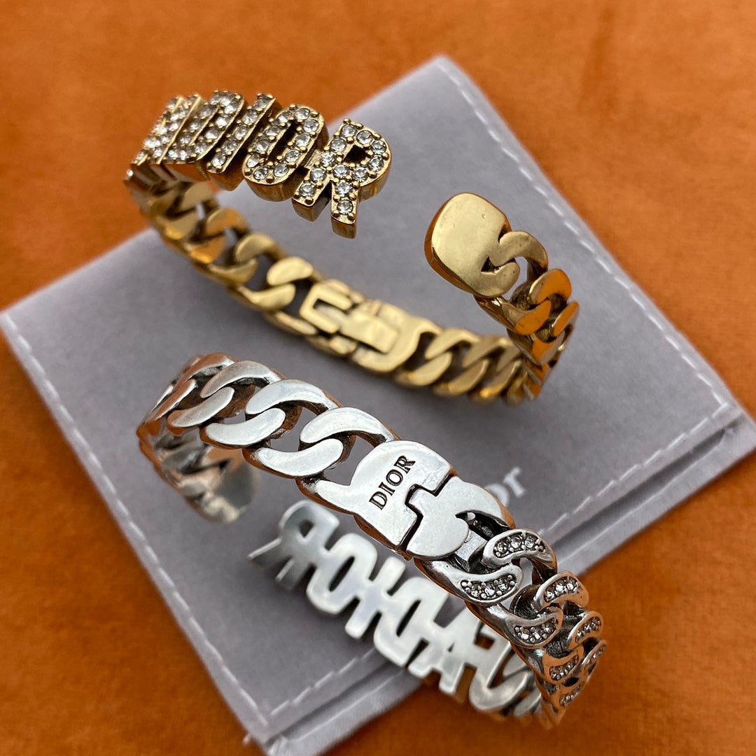 Fashion CD letter rhinestone bracelet