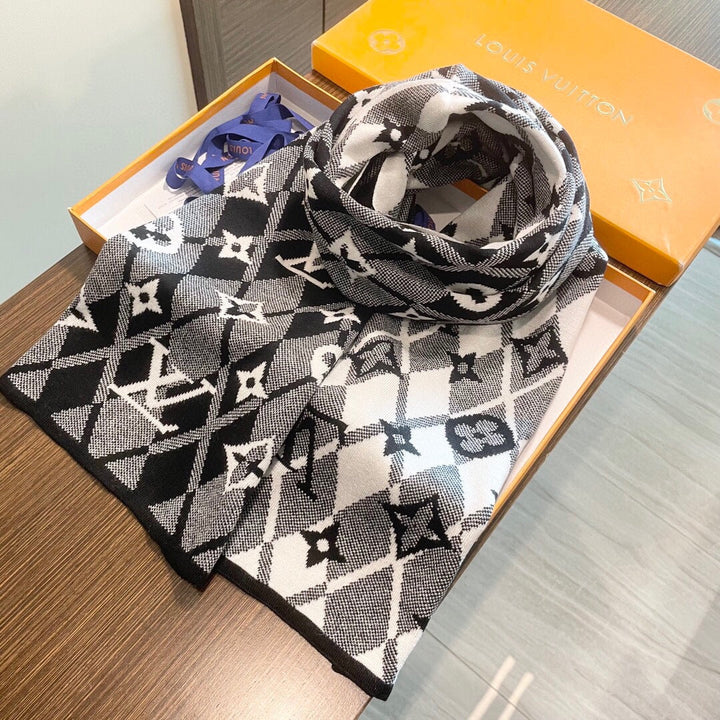 Name Luxury Clover Cashmere Scarf