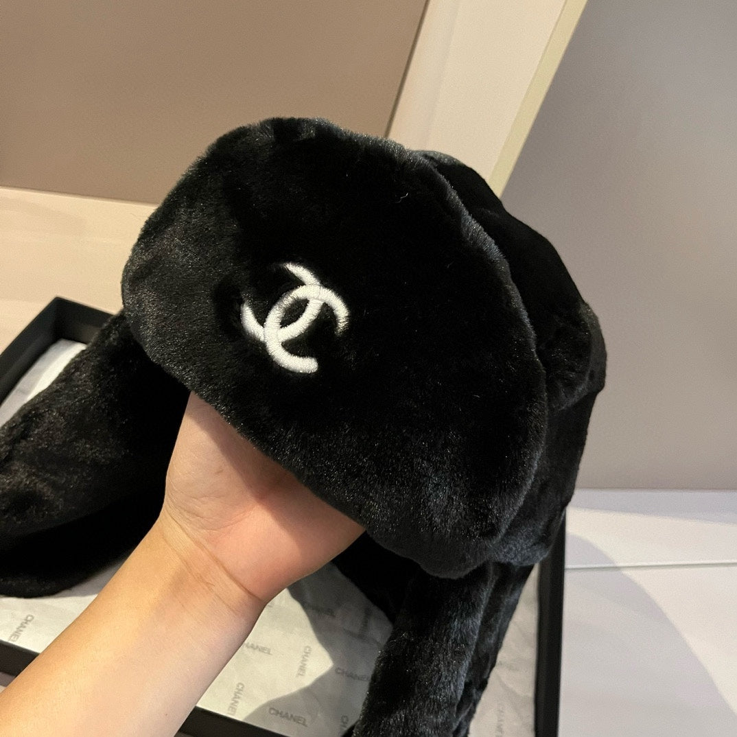 Luxury CC fall and winter new ear protection hat