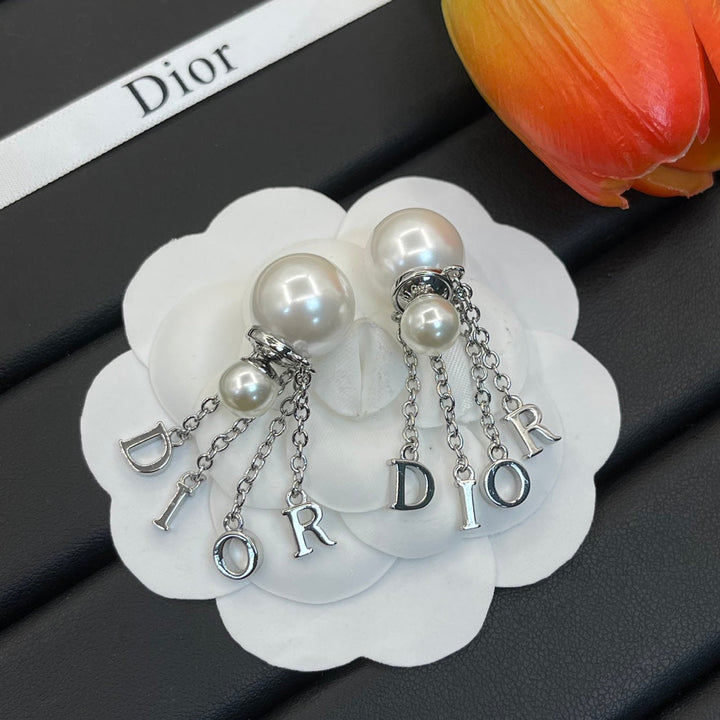 Fashion CD Pearl Tassel Earrings