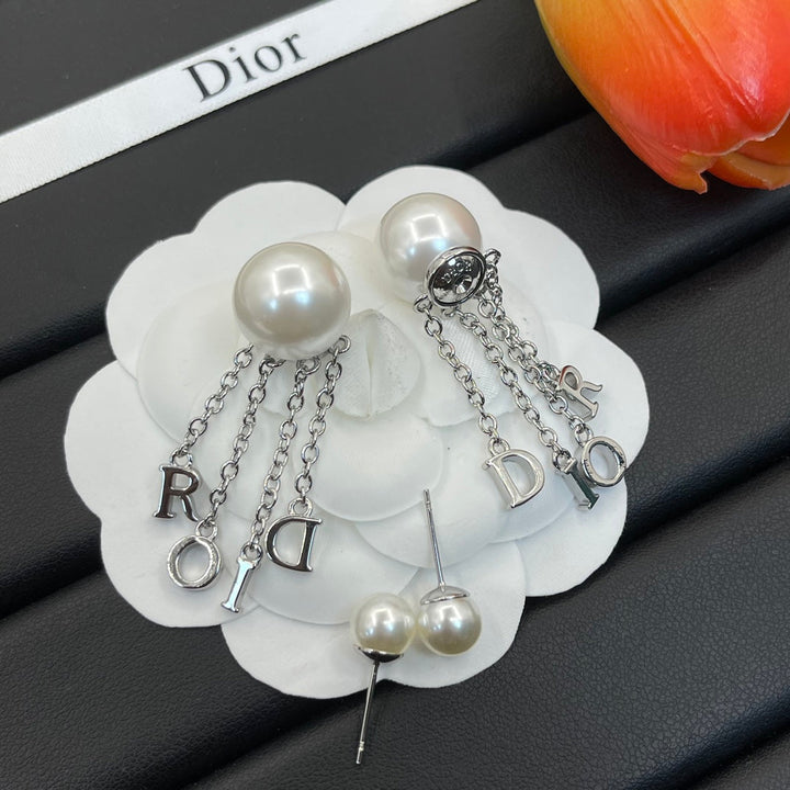 Fashion CD Pearl Tassel Earrings