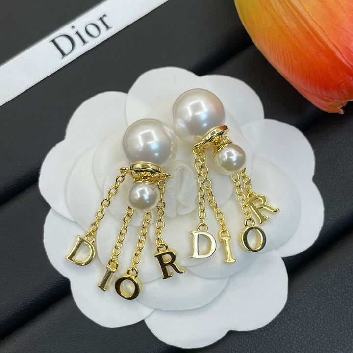 Fashion CD Pearl Tassel Earrings