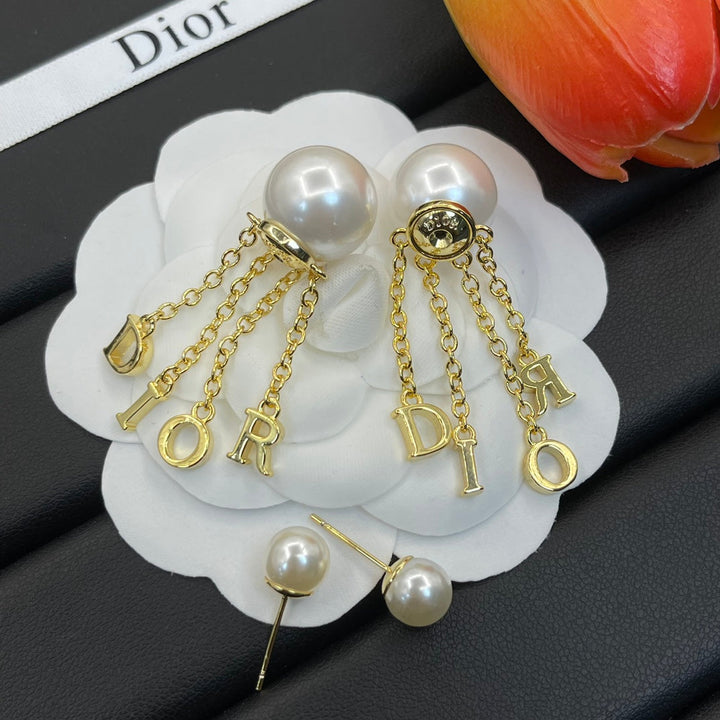 Fashion CD Pearl Tassel Earrings