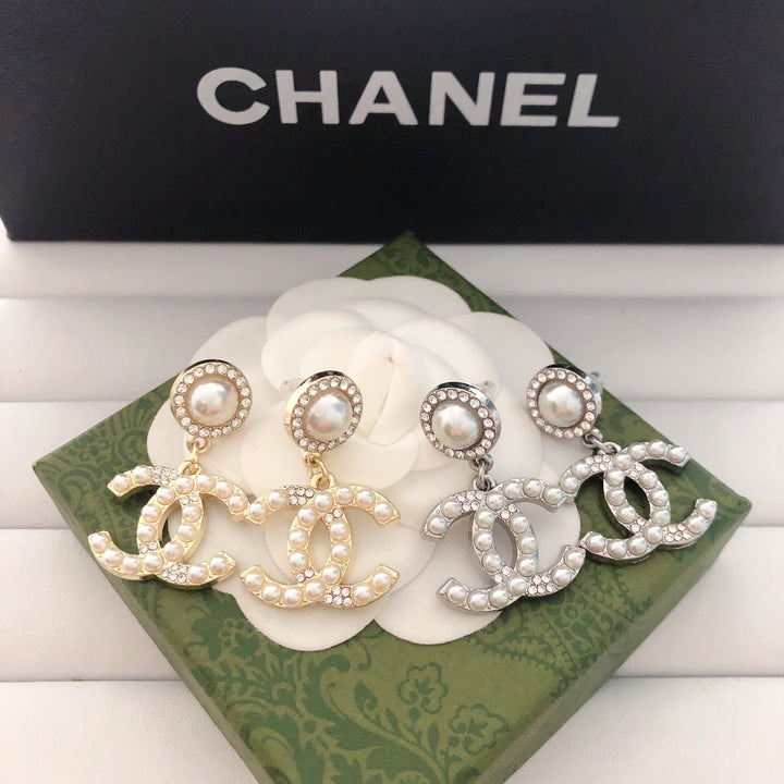 Classic Pearl C Earrings