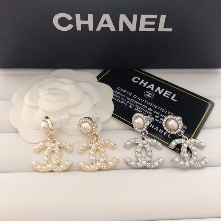 Classic Pearl C Earrings