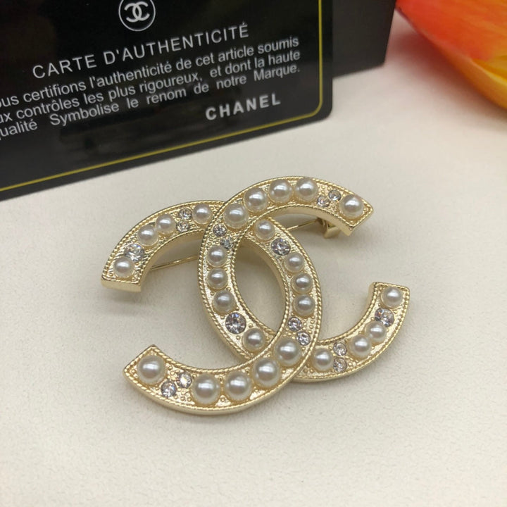 Luxury CC Pearl Brooch