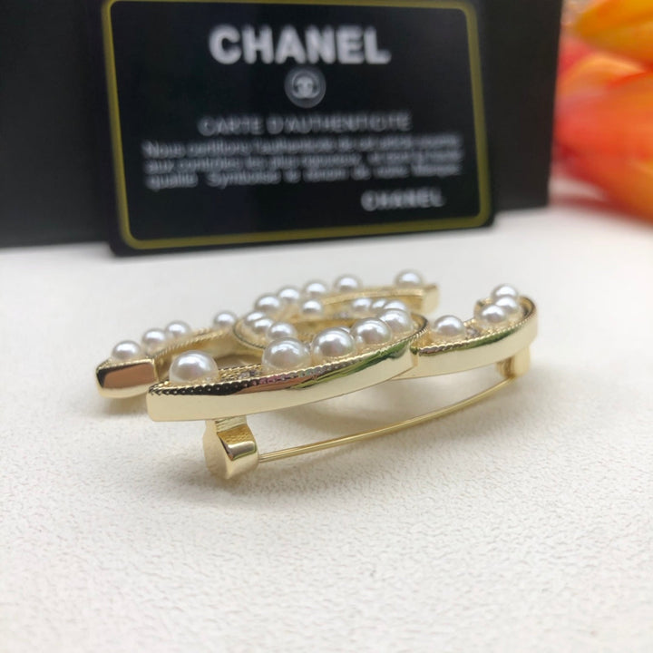 Luxury CC Pearl Brooch