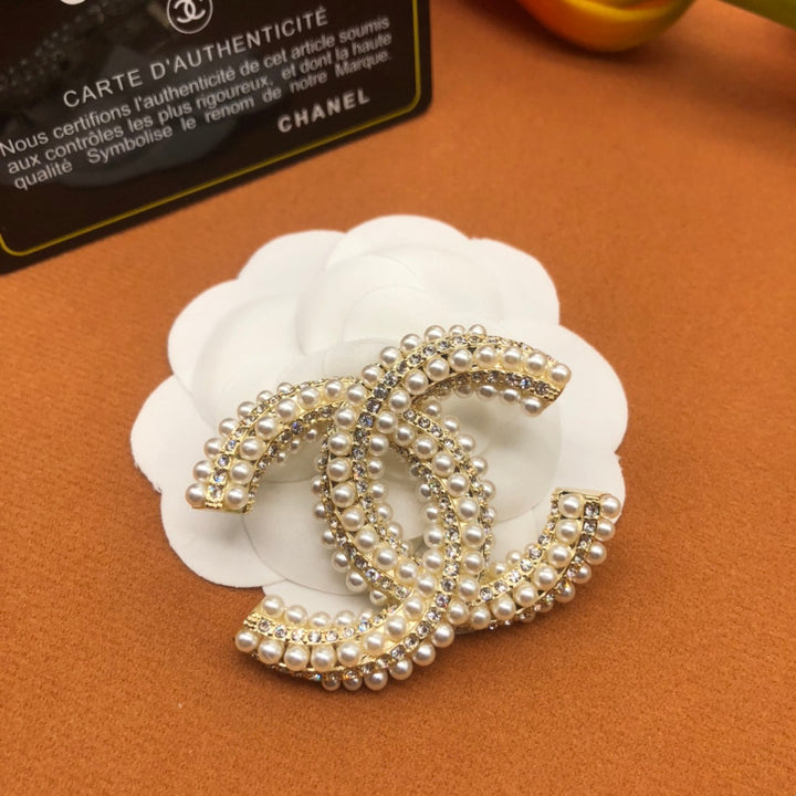 Luxury CC Double Row Pearl Combination Brooch