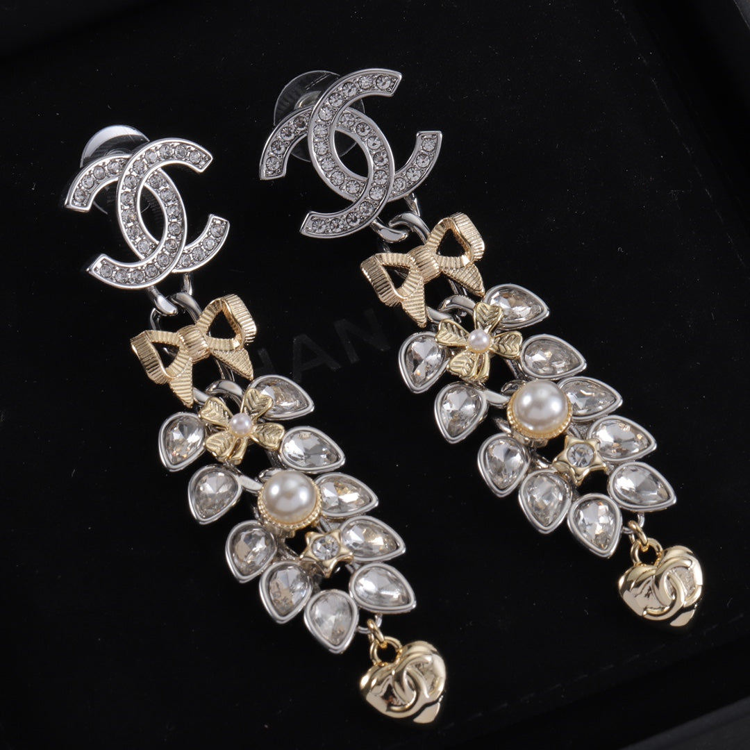 Fashion CC Multi-Element Combination Earrings