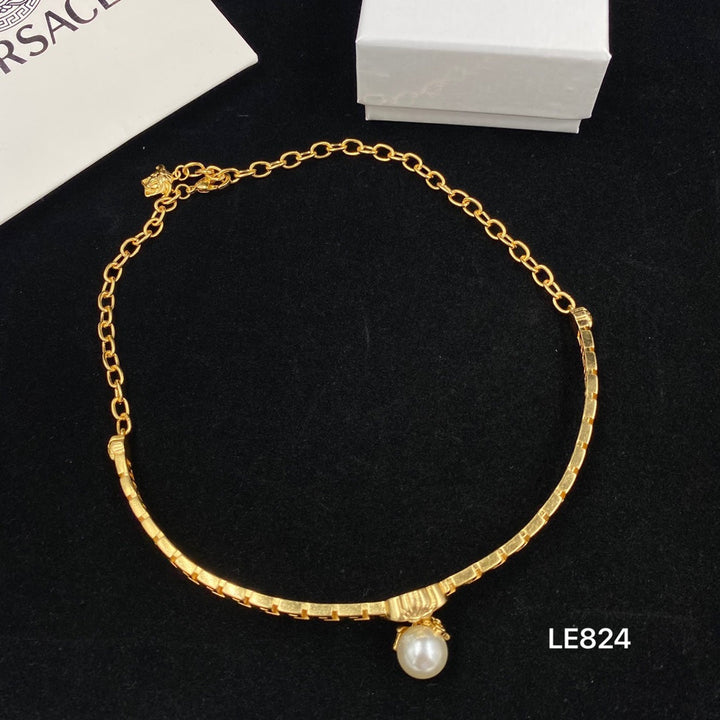 Gold Pop Pearl Necklace