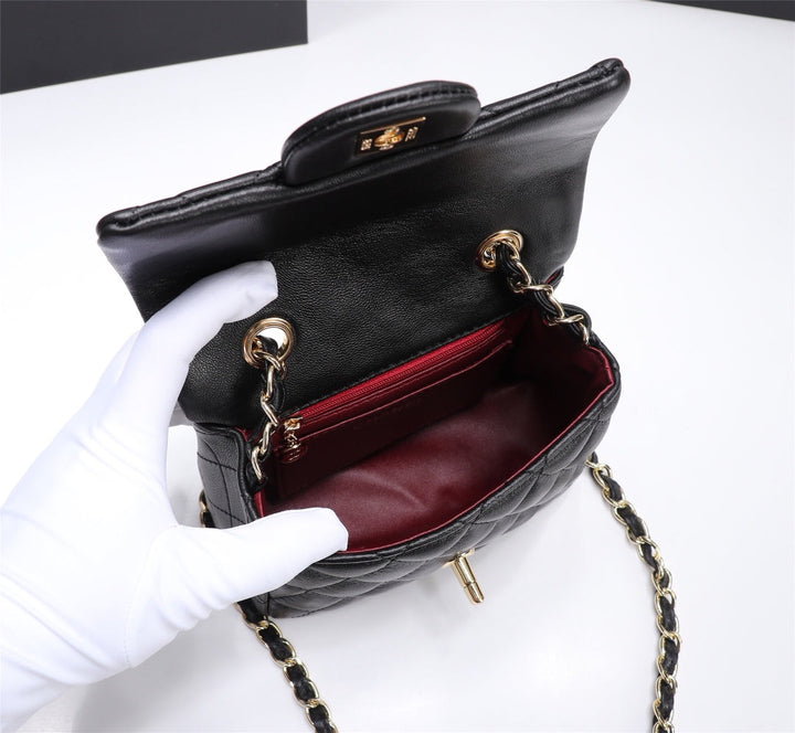 Quarterly New - 2 colors exquisite sheepskin bag