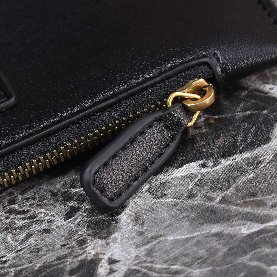 Luxury Vintage Black Gold Underarm Bag