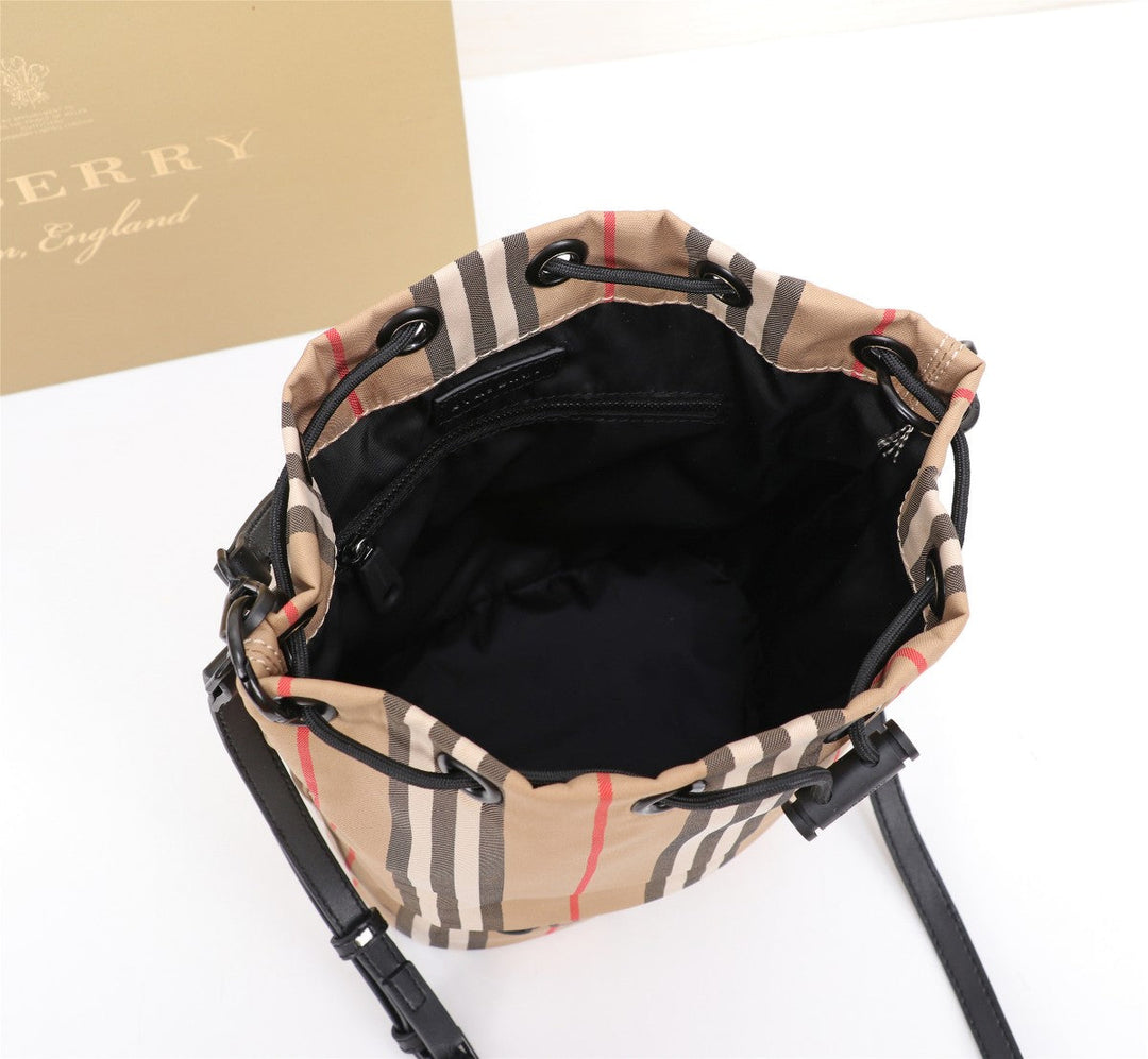 2 Color Delicate Small Bucket Bag