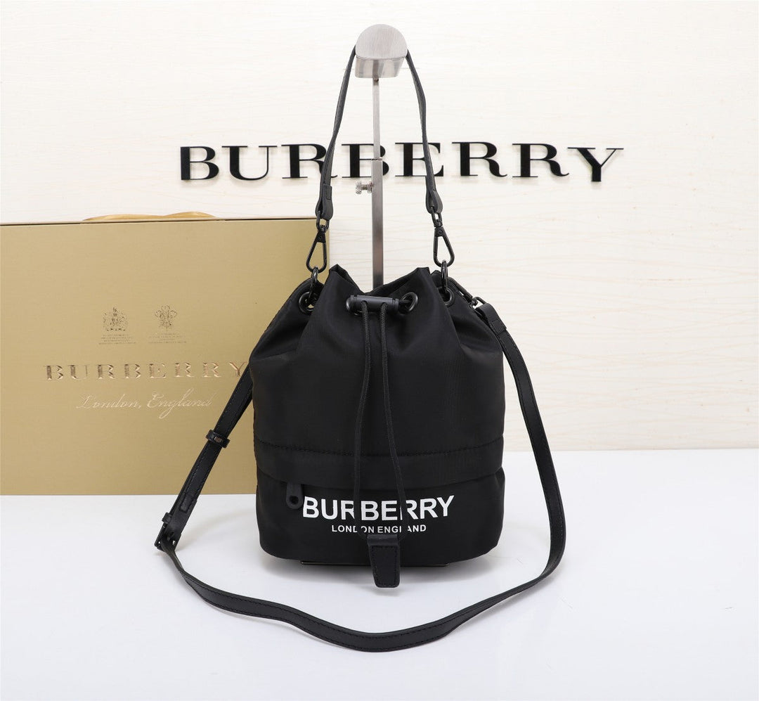 2 Color Delicate Small Bucket Bag