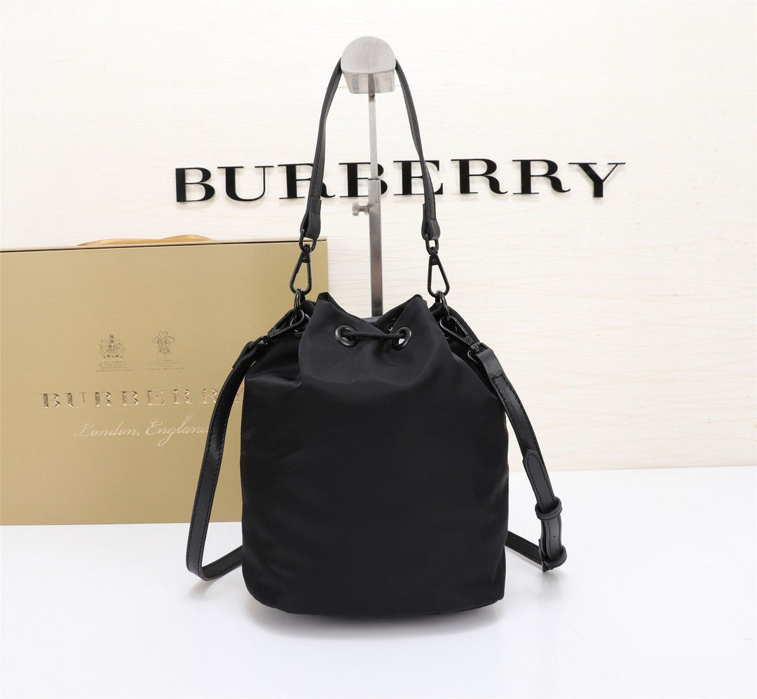 2 Color Delicate Small Bucket Bag