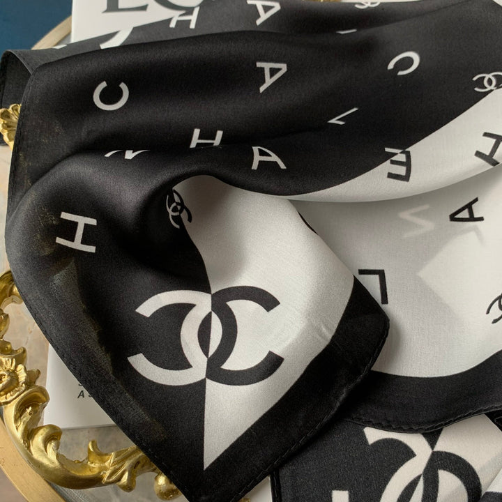 Classic double C letter pattern silk scarf