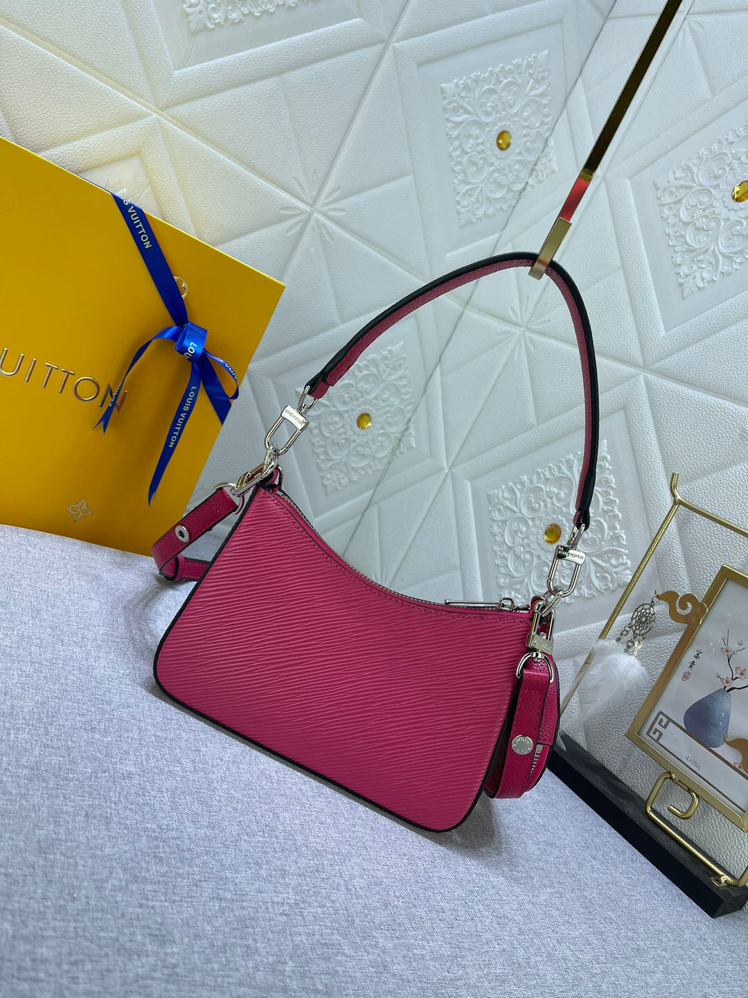 Seasonal New Products--Dyed Leather Handbag