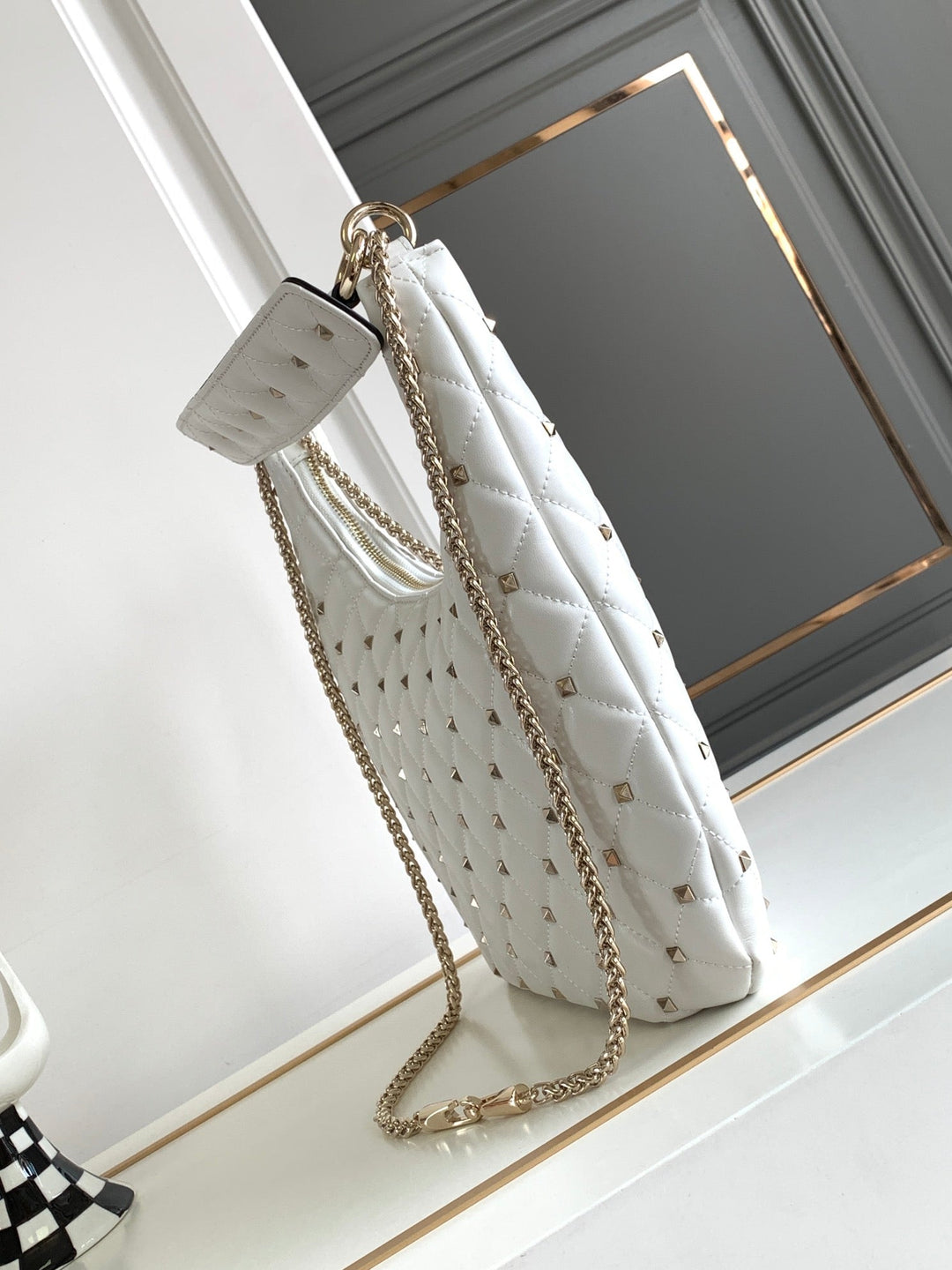 White Studded Sheepskin Handbag M9873