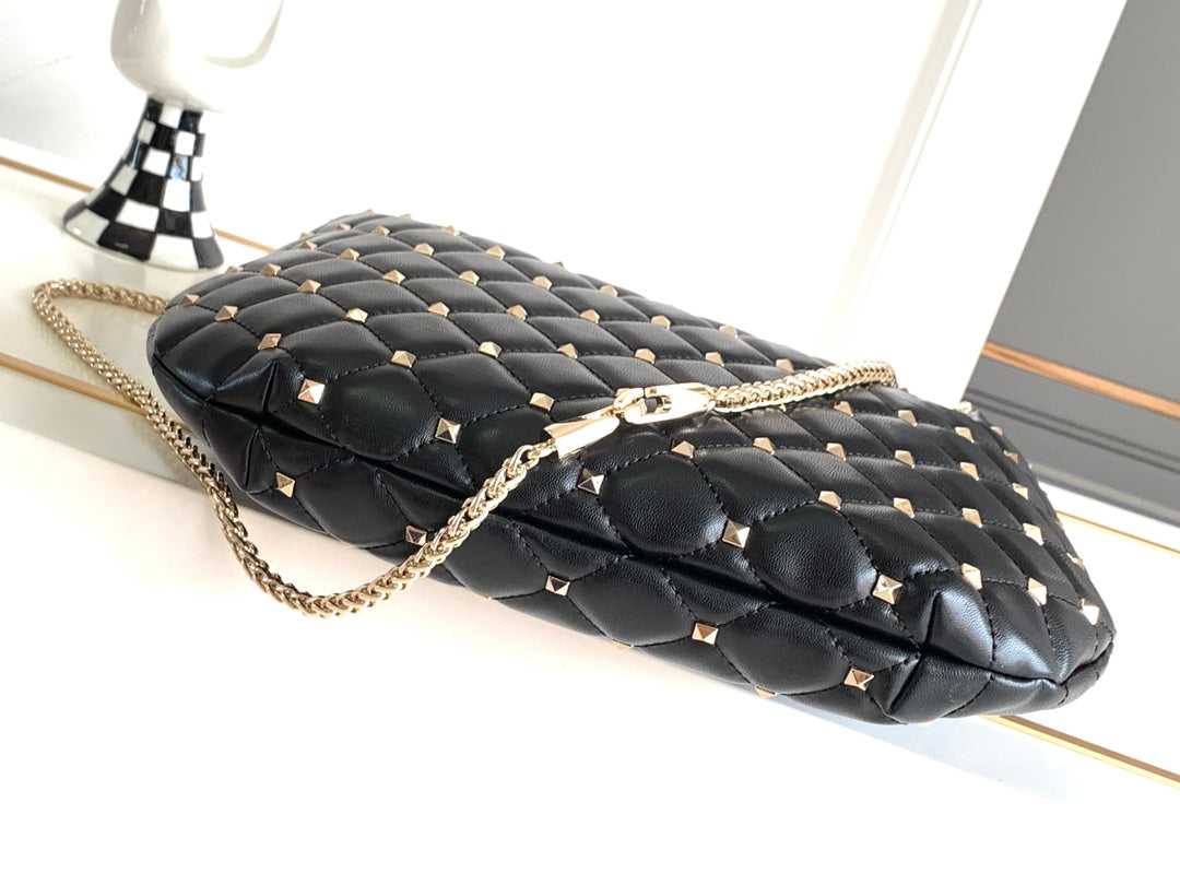 Black Studded Sheepskin Handbag M9873