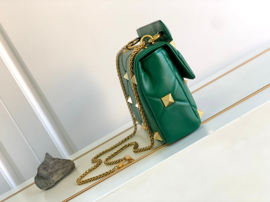 Green Sheepskin Handbag M9829