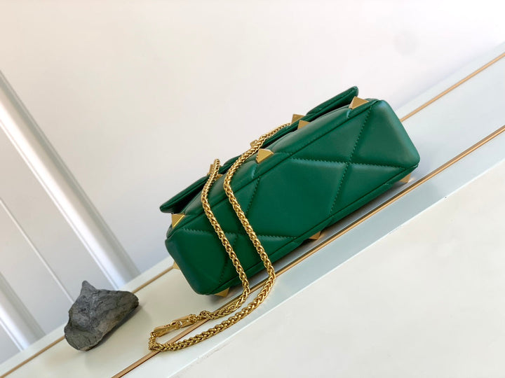 Green Sheepskin Handbag M9829