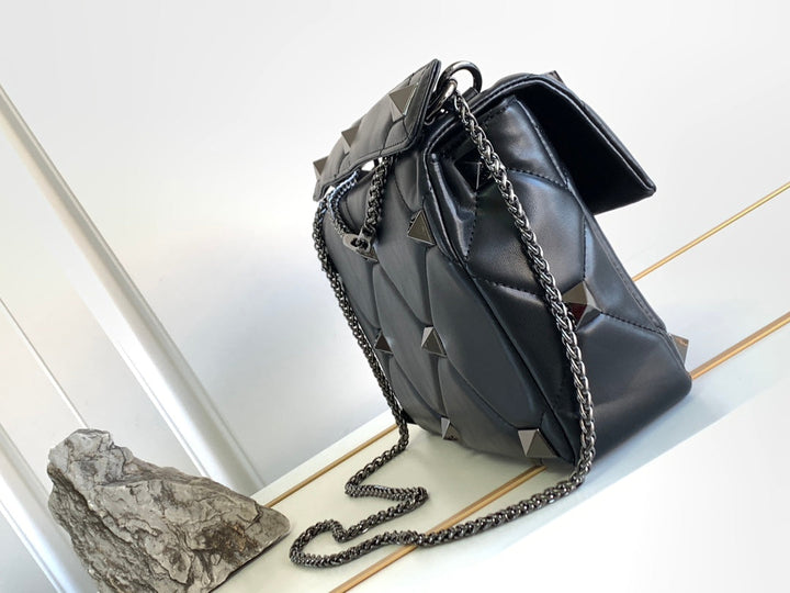 Black-Sheepskin Handbag M9828