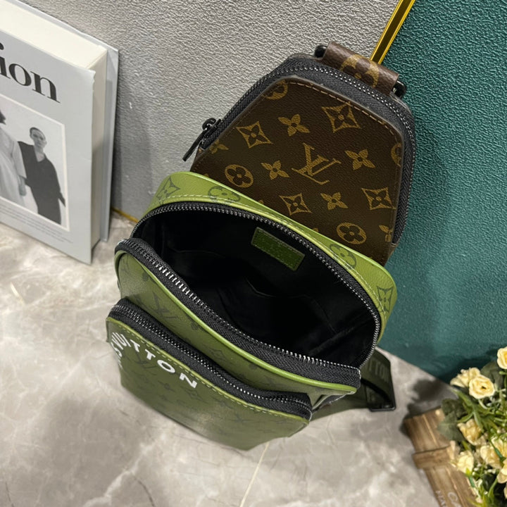 Green Shoulder Bag-M46344