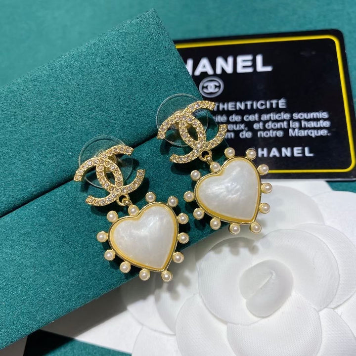 Luxury love heart inlaid pearl earrings