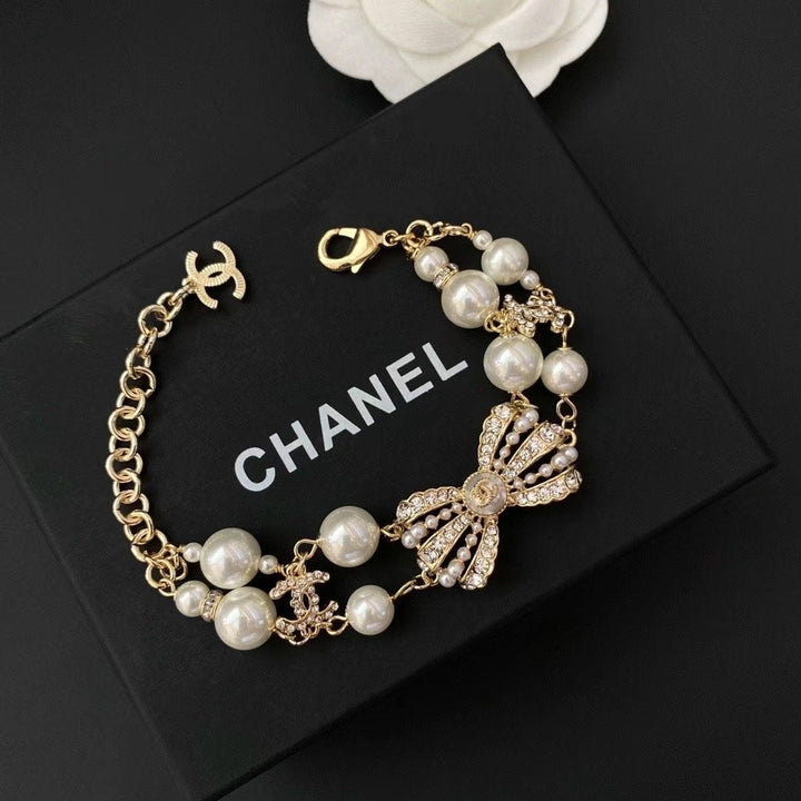 Luxury Pearl Rhinestone Bow Bracelet