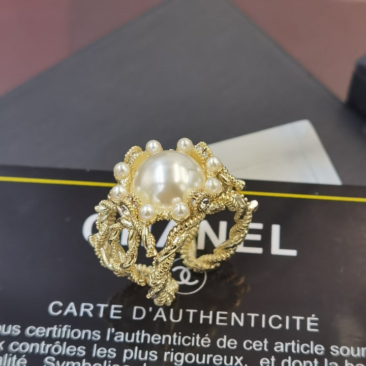 Luxury Carved Textured Pearl Open Ring