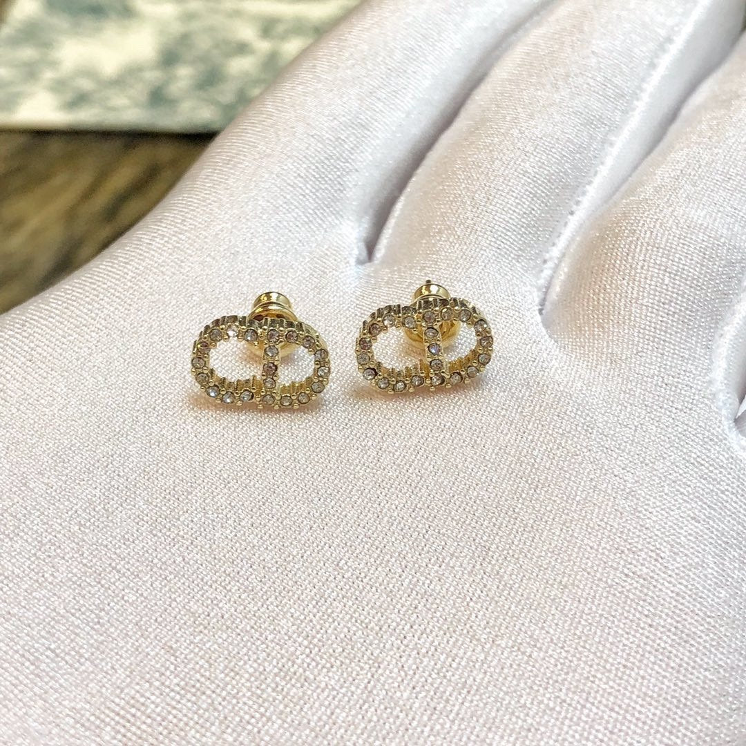 Simple Diamond Earrings