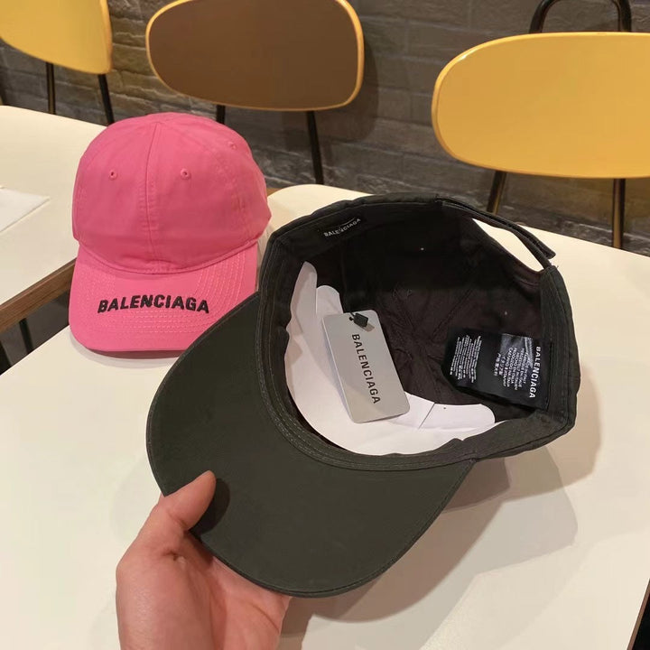 Fashion and simple letter baseball cap