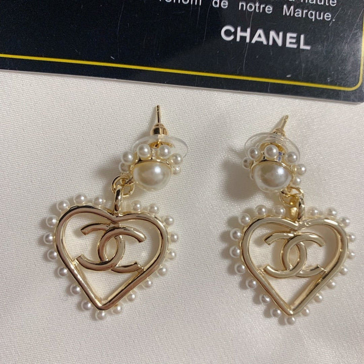 Fashion Pearl Heart Pendant Earrings