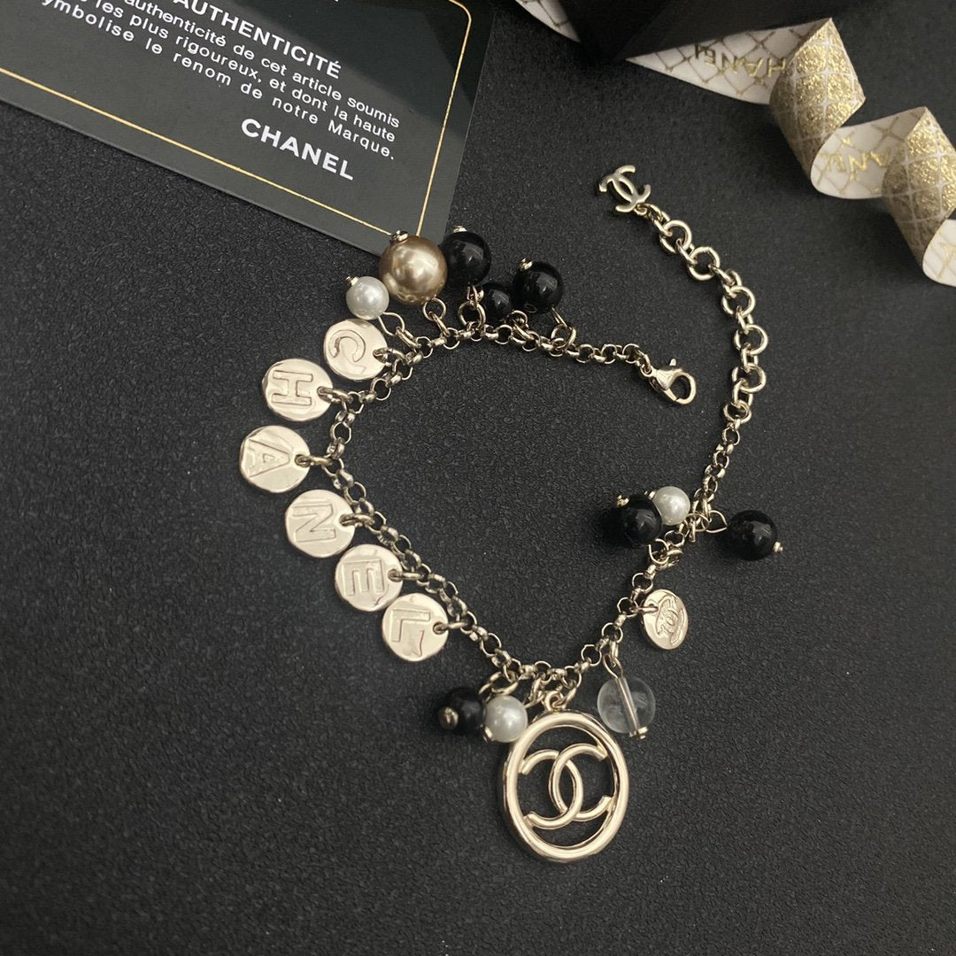 Fancy irregular trend bracelet