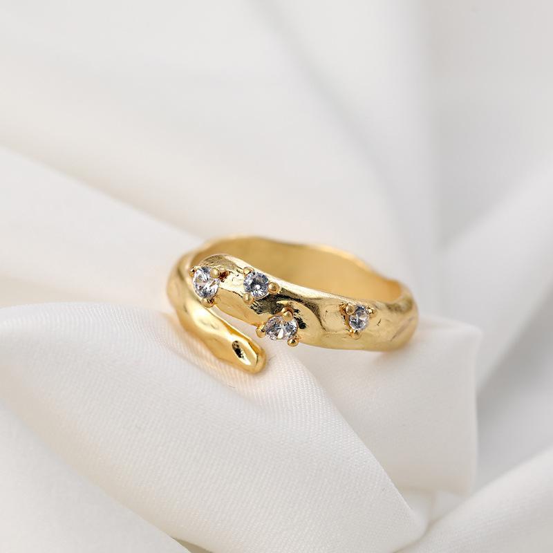 Snake shaped personality open ring