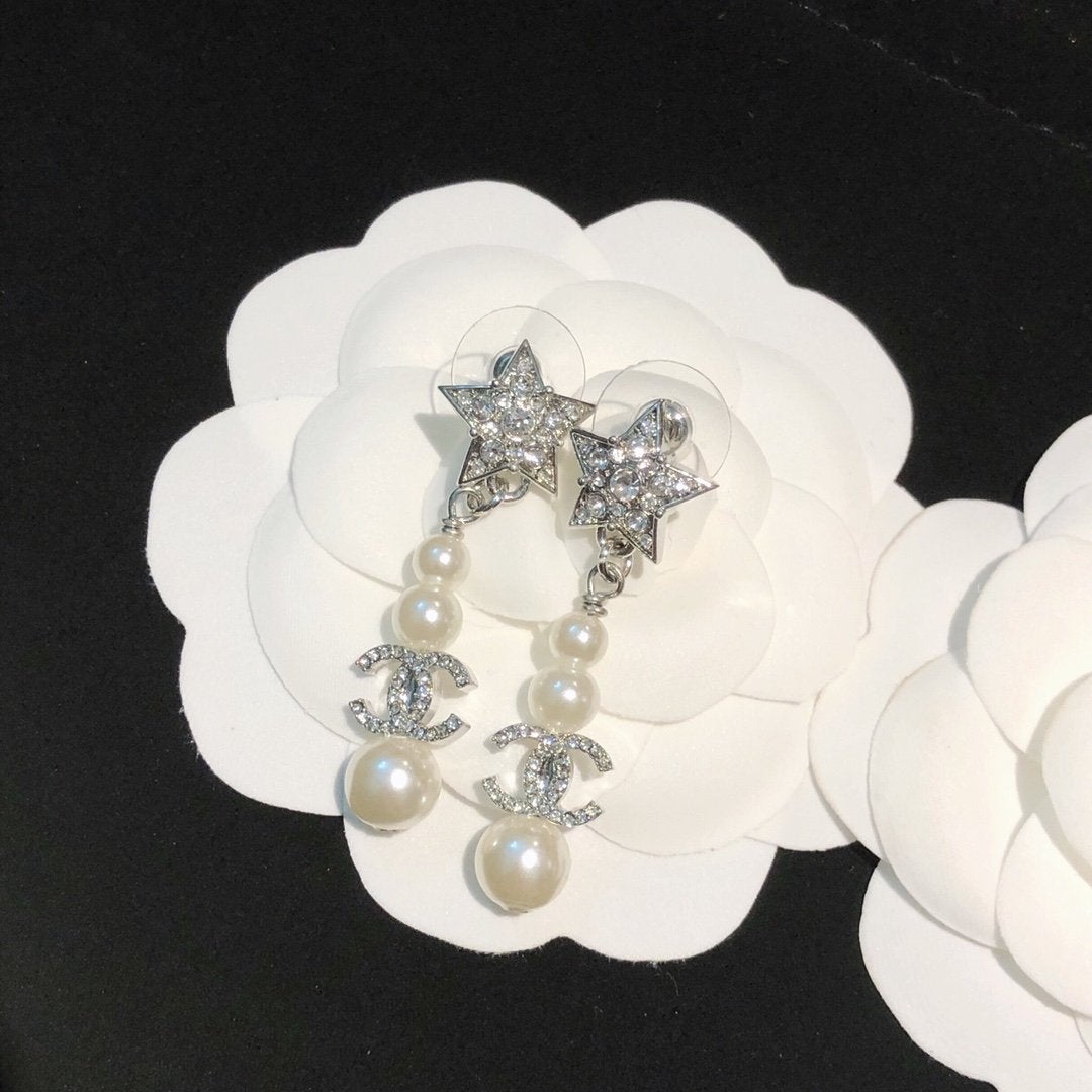 Elegant Pearl Crystal Star Pendant Earrings