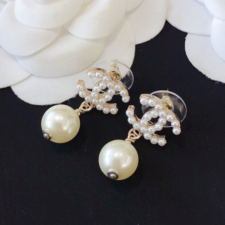 Fashion Pearl Pendant Earrings