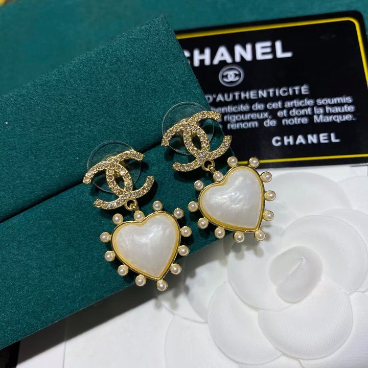 Luxury love heart inlaid pearl earrings