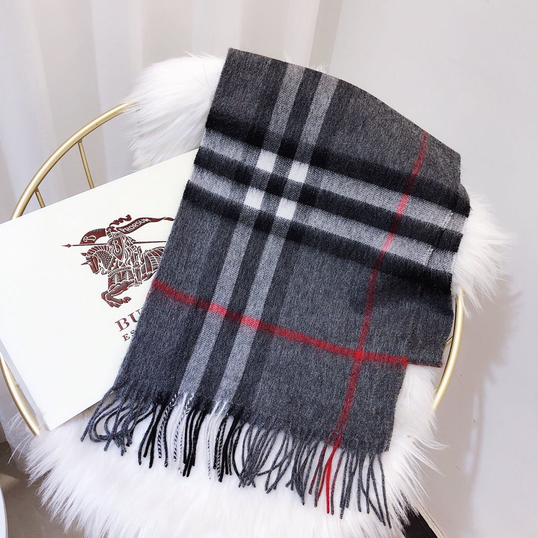 Autumn and winter scarves - Plaid tassel scarf