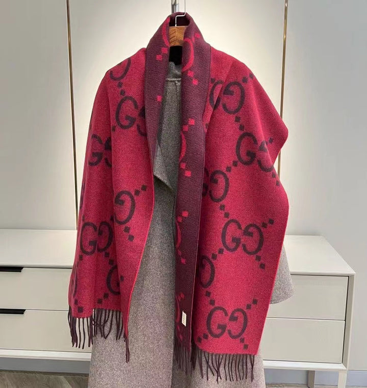 Autumn and winter scarves - Jacquard