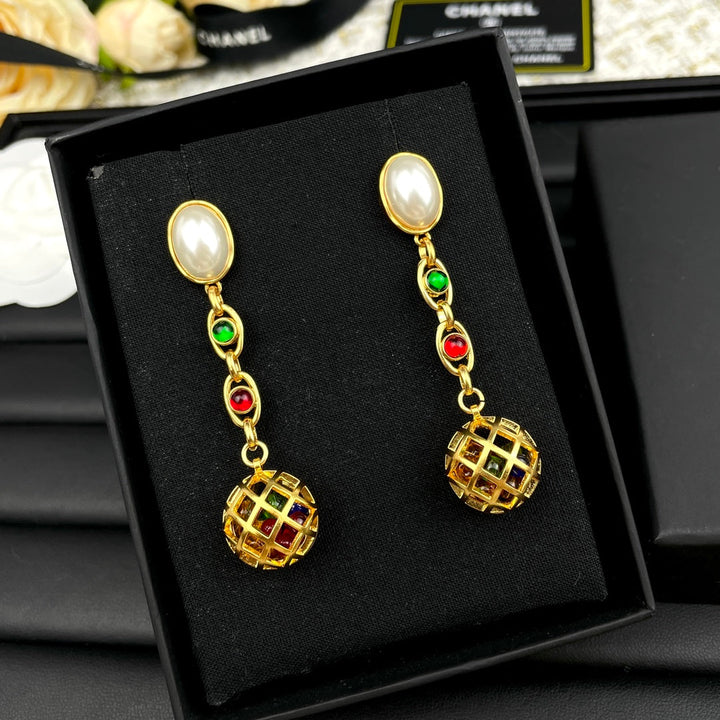 High-end gold planet earrings