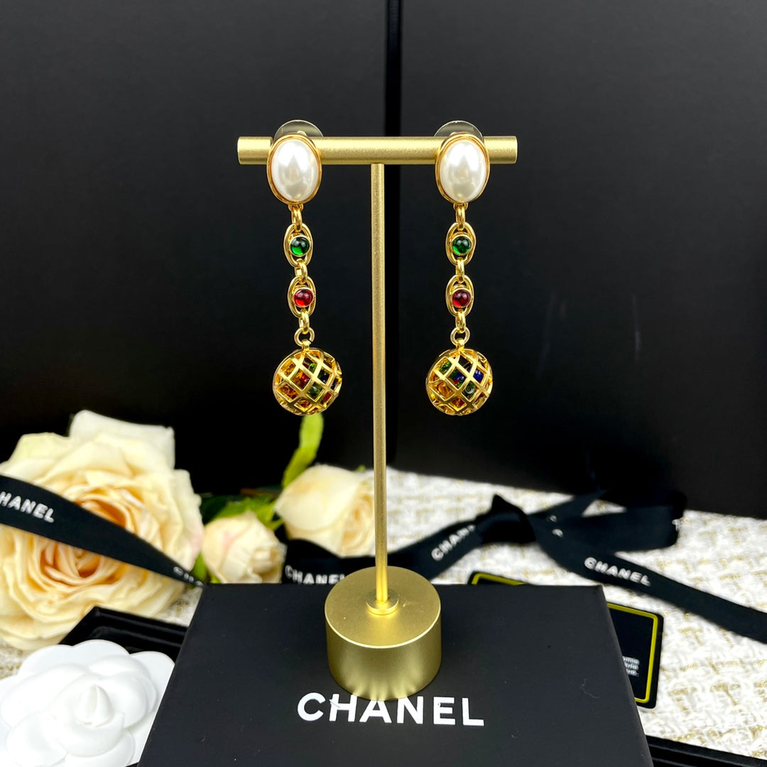 High-end gold planet earrings