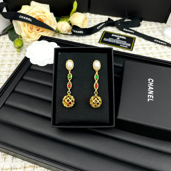 High-end gold planet earrings