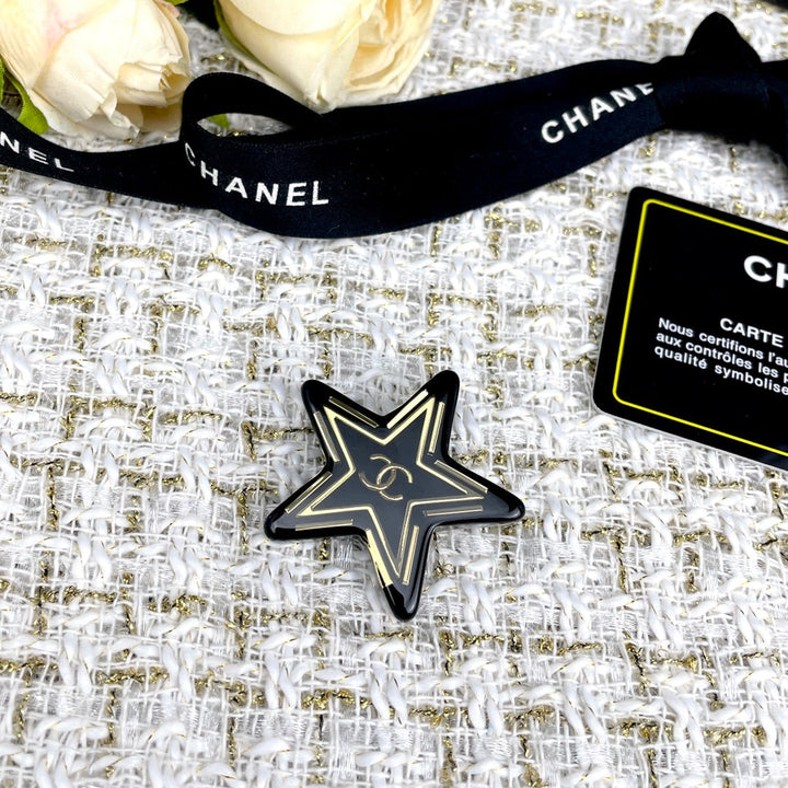 High-end five-pointed star brooch